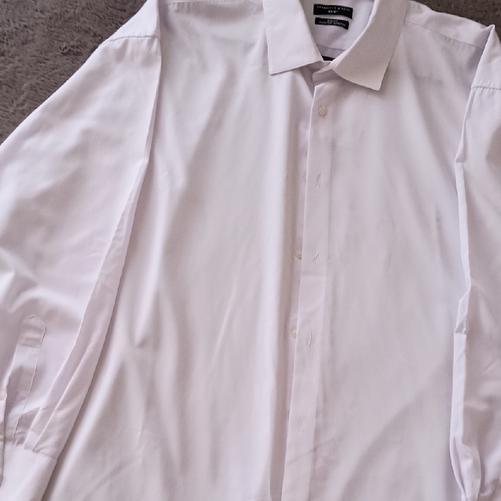 Shaquille O'Neal XLG brand dress shirt featuring cooling stretch fabric and a bi
